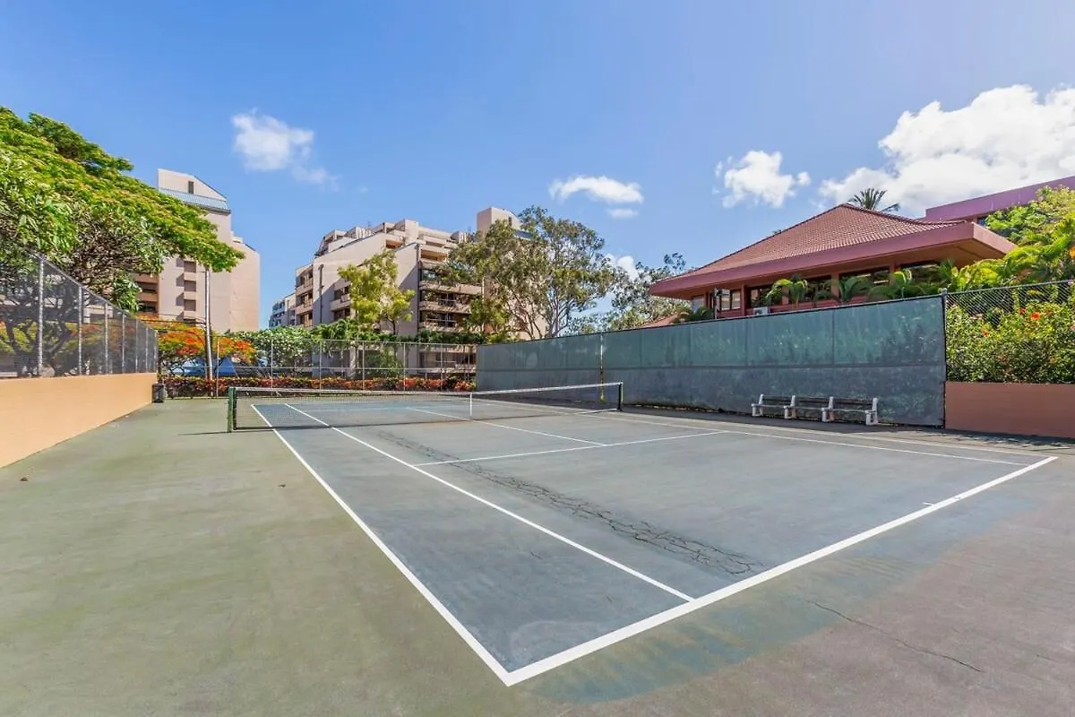 Kahana Villa F208- Ocean View Spacious 2 Bedroom Across From Beach 라하이나 아파트